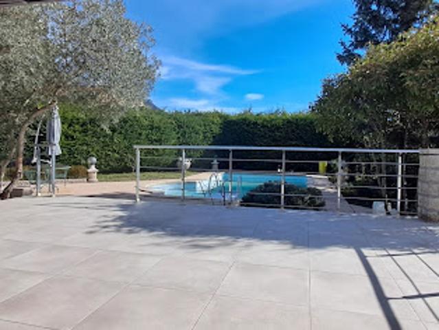 Vente Maison 6 pièces 158 m2 Die
