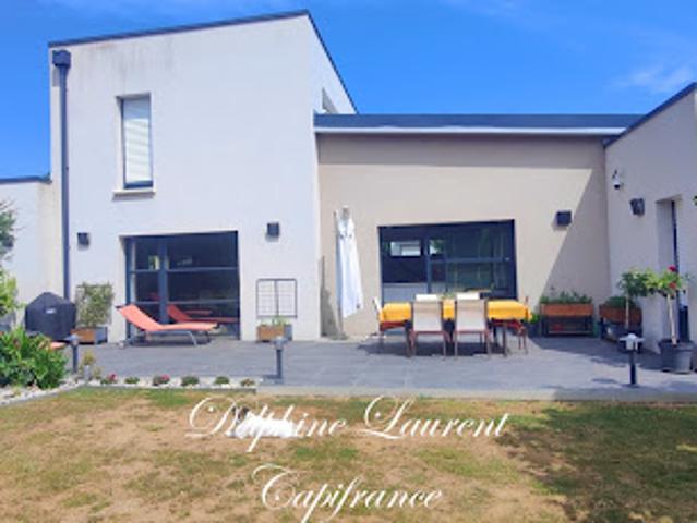 Vente Maison 6 pièces 158 m2 Petiville