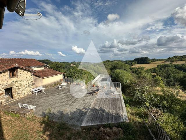 Vente Maison 6 pièces 158.7 m2 Figeac