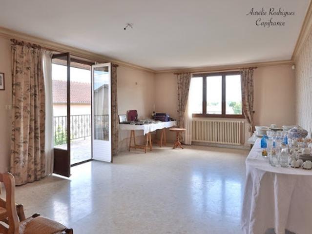 Vente Maison 6 pièces 159 m2 Manziat
