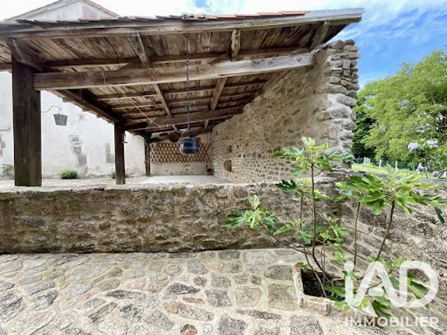 Vente Maison 6 pièces 159 m2 Compreignac