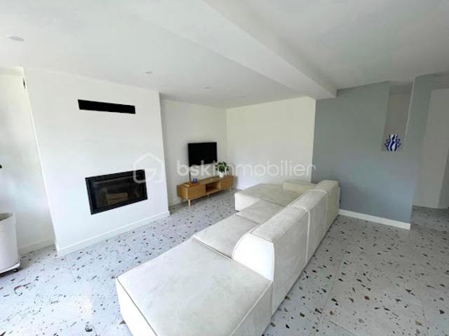 Vente Maison 6 pièces 159 m2 Le Fouilloux