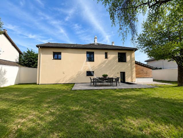 Vente Maison 6 pièces 159 m2 Le Plessis Trévise