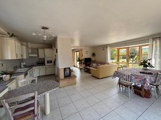 Vente Maison 6 pièces 159.84 m2 Saint Julien de Vouvantes