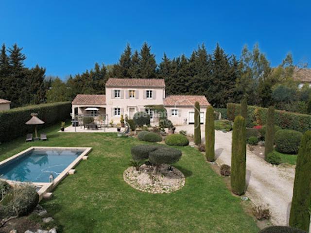 Vente Maison 6 pièces 150 m2 Noves