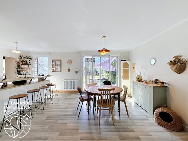 Vente Maison 6 pièces 150 m2 Oudezeele