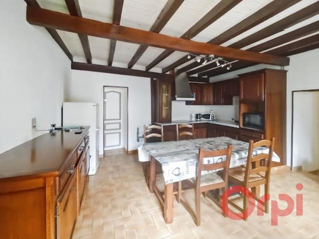 Vente Maison 6 pièces 150 m2 Ainay le Château