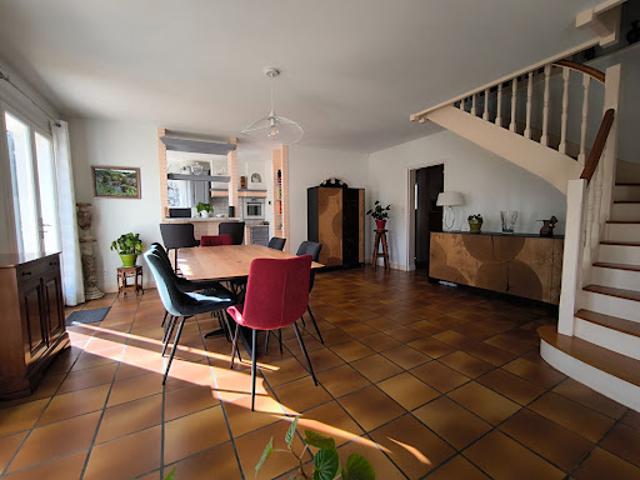 Vente Maison 6 pièces 150 m2 Beaumont sur Sarthe