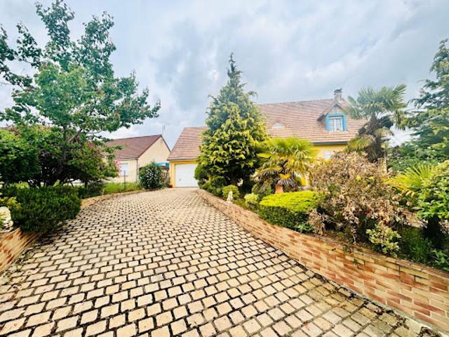 Vente Maison 6 pièces 150 m2 Beaumont sur Sarthe