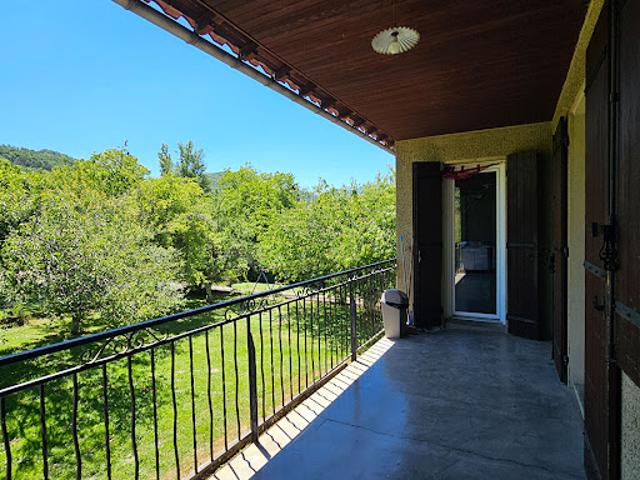 Vente Maison 6 pièces 150 m2 Belesta