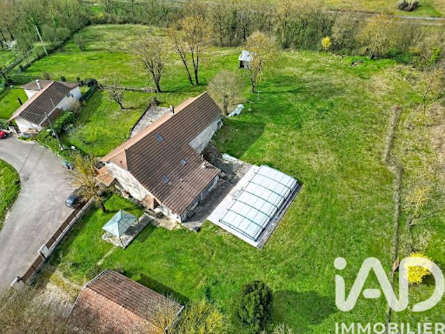 Vente Maison 6 pièces 150 m2 Bouvesse Quirieu