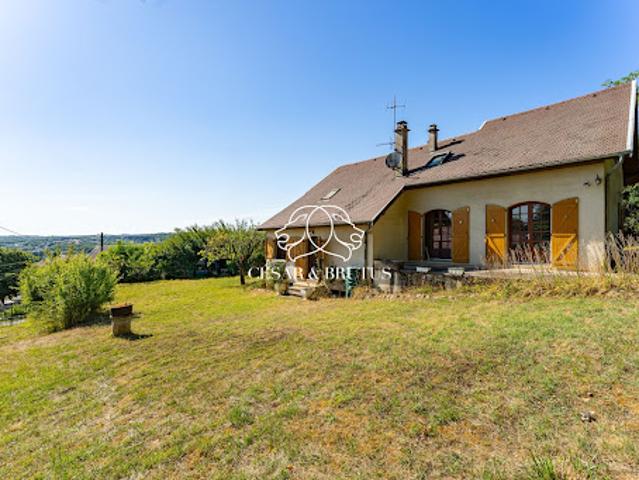 Vente Maison 6 pièces 150 m2 Bouvesse Quirieu
