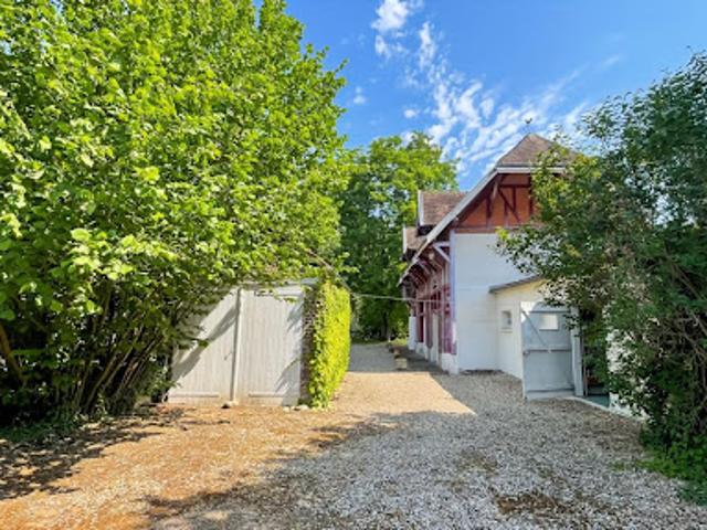 Vente Maison 6 pièces 150 m2 Château sur Epte