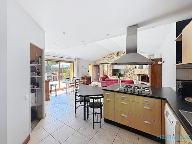Vente Maison 6 pièces 150 m2 Le Breuil