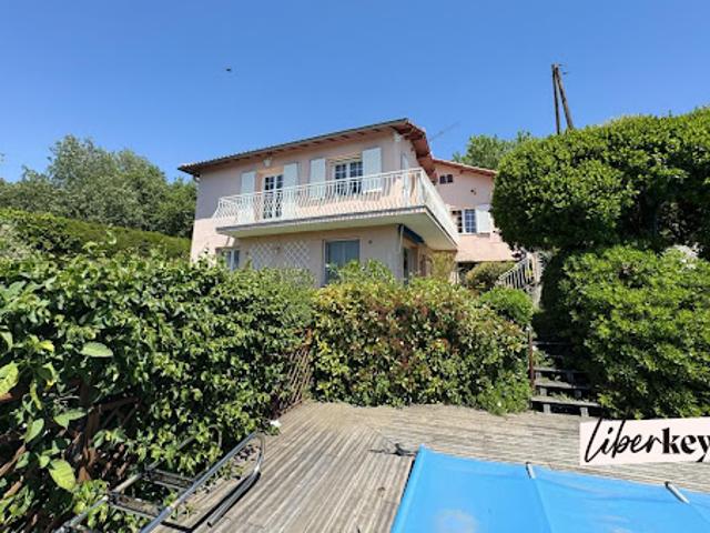 Vente Maison 6 pièces 150 m2 Contes