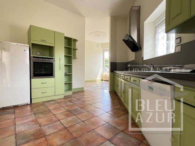 Vente Maison 6 pièces 150 m2 Luçon