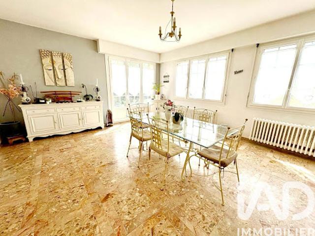 Vente Maison 6 pièces 150 m2 Ronquerolles