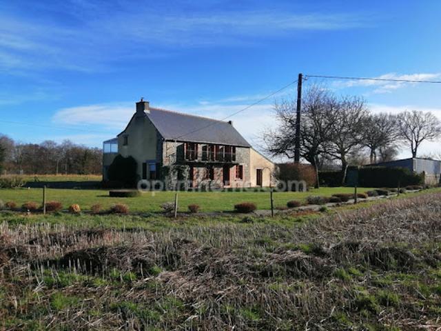 Vente Maison 6 pièces 150 m2 Saint Domineuc