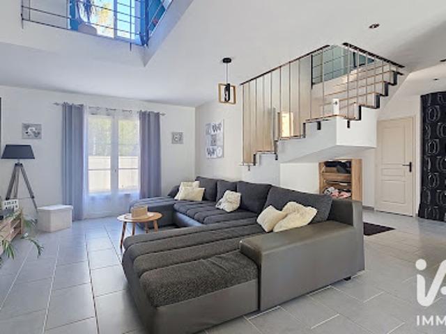 Vente Maison 6 pièces 150 m2 Saint Germer de Fly