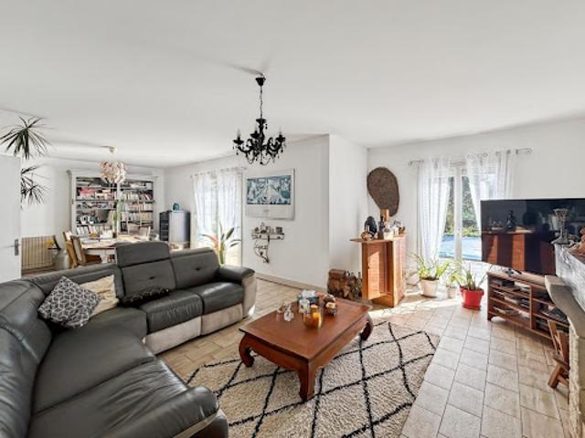 Vente Maison 6 pièces 150 m2 Sanilhac