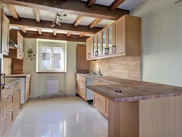 Vente Maison 6 pièces 150 m2 Savigny sur Grosne