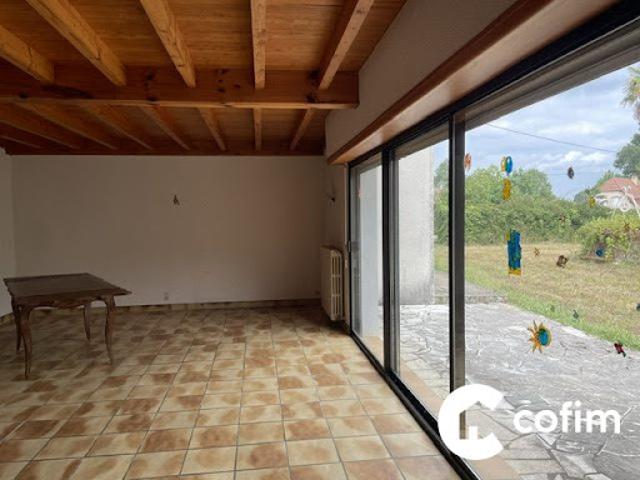 Vente Maison 6 pièces 150 m2 Theze