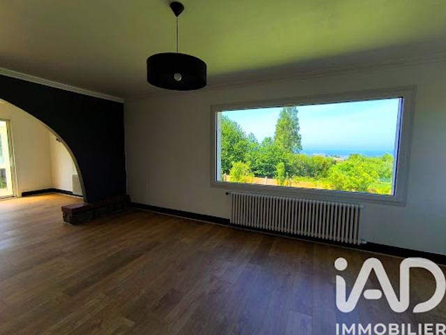Vente Maison 6 pièces 150 m2 Trélévern