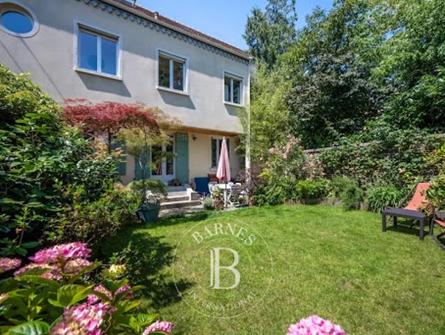 Vente Maison 6 pièces 150 m2 Versailles