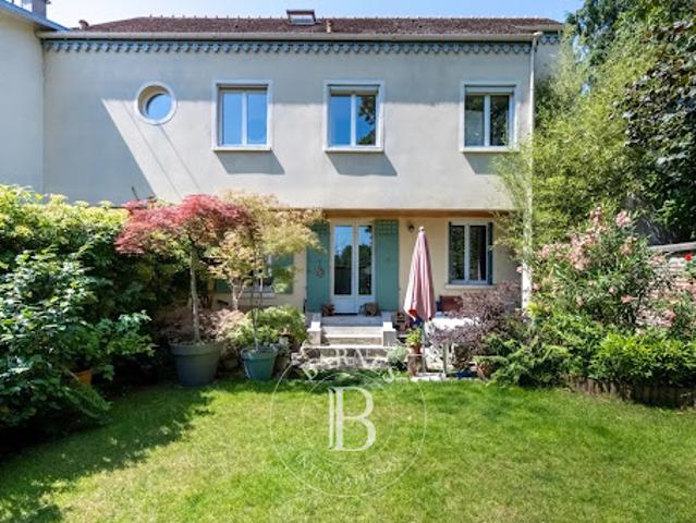 Vente Maison 6 pièces 150 m2 Versailles