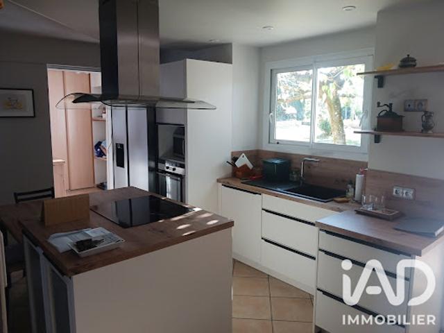 Vente Maison 6 pièces 151 m2 Gençay