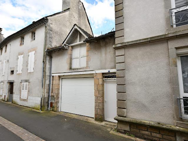 Vente Maison 6 pièces 151 m2 Pleaux