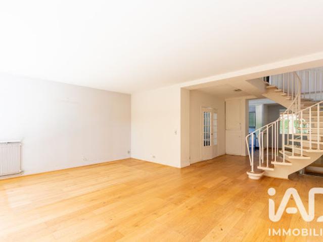 Vente Maison 6 pièces 151 m2 Saint Nom la Bretèche
