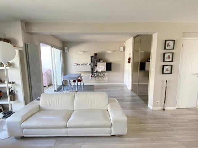 Vente Maison 6 pièces 151.17 m2 Viroflay
