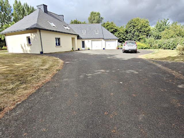 Vente Maison 6 pièces 151.1 m2 Saint Jean Kerdaniel