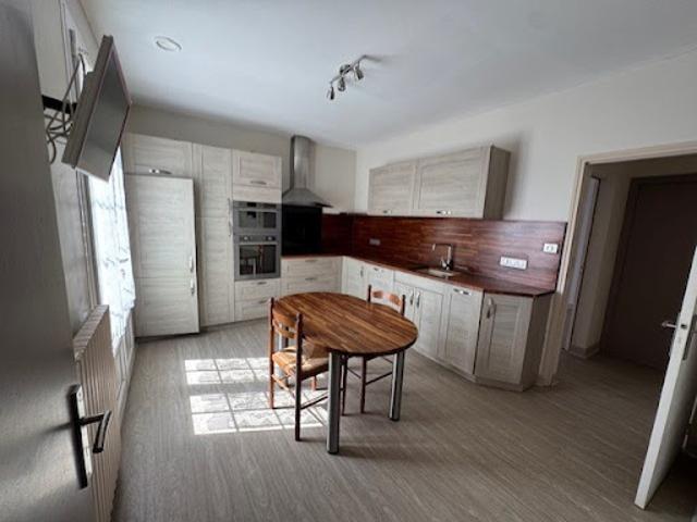 Vente Maison 6 pièces 152 m2 Montmorillon