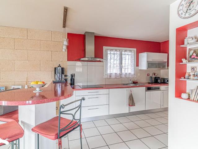 Vente Maison 6 pièces 152 m2 Blanquefort