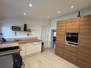 Vente Maison 6 pièces 152 m2 Chatuzange le Goubet