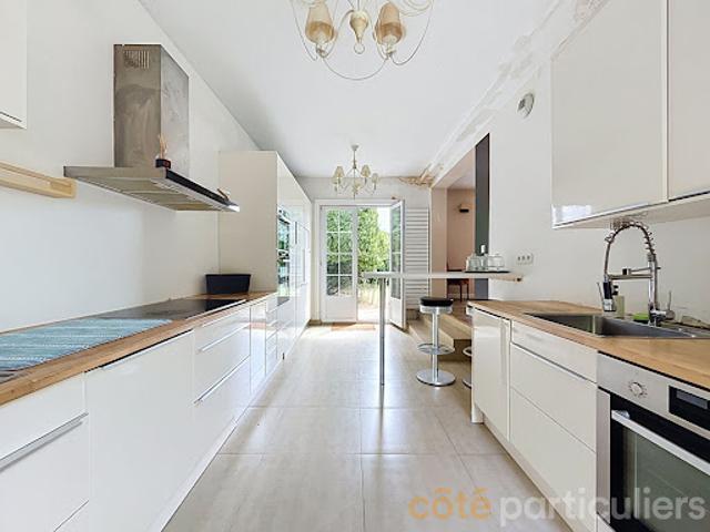 Vente Maison 6 pièces 152 m2 La Varenne Saint Hilaire