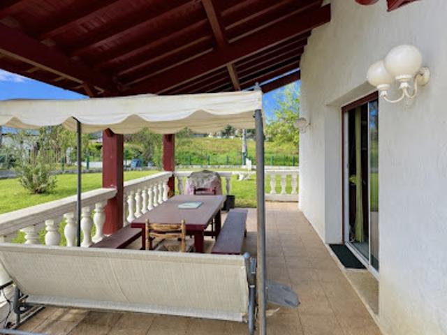 Vente Maison 6 pièces 152 m2 Larressore