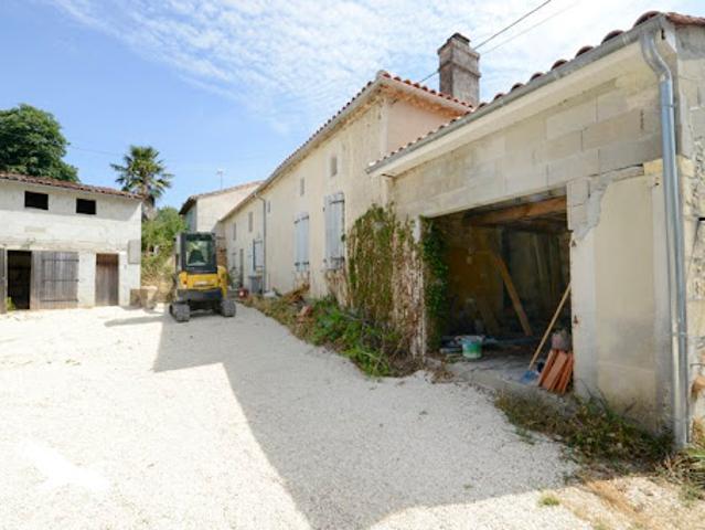 Vente Maison 6 pièces 152 m2 Touvre