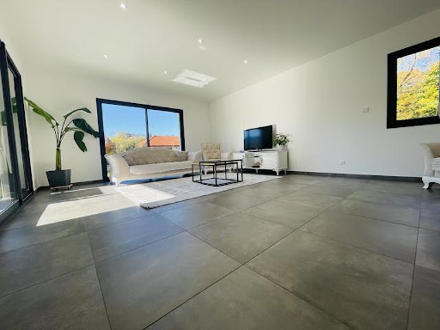 Vente Maison 6 pièces 153 m2 Pont de Chéruy