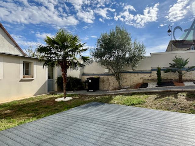 Vente Maison 6 pièces 153 m2 Saint Loup de Naud
