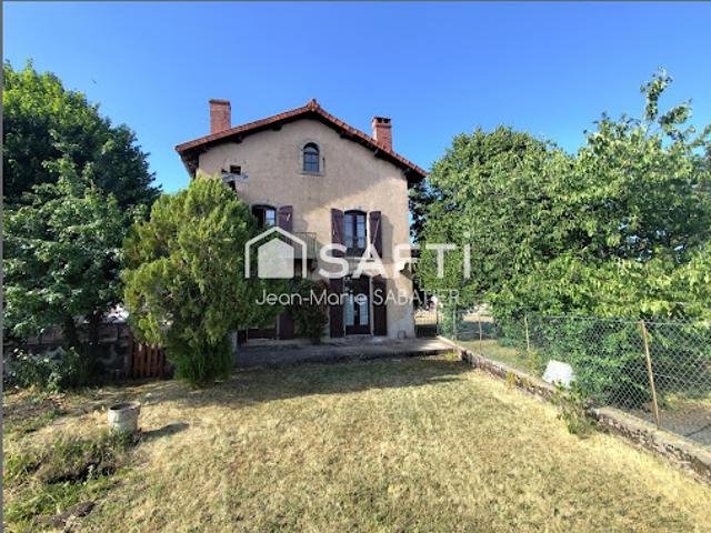 Vente Maison 6 pièces 153 m2 Vernassal