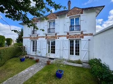 Vente Maison 6 pièces 153.5 m2 Ozoir la ferriere