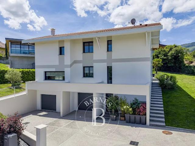 Vente Maison 6 pièces 164 m2 Reignier