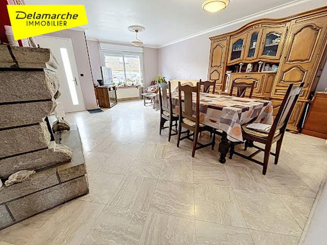 Vente Maison 6 pièces 164 m2 Saint Hilaire du Harcouët