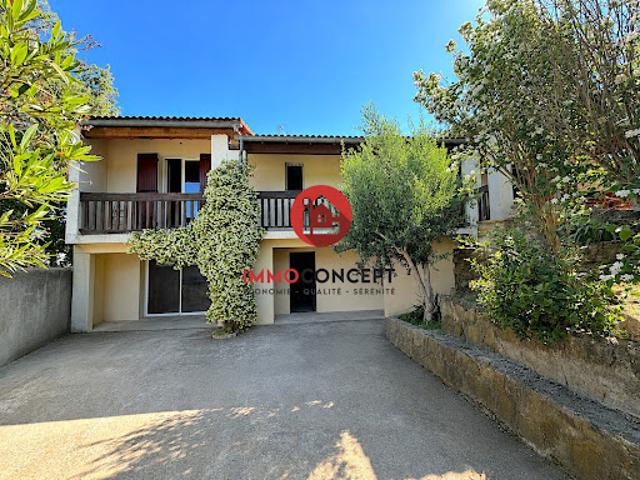 Vente Maison 6 pièces 164 m2 Saint Victor la Coste