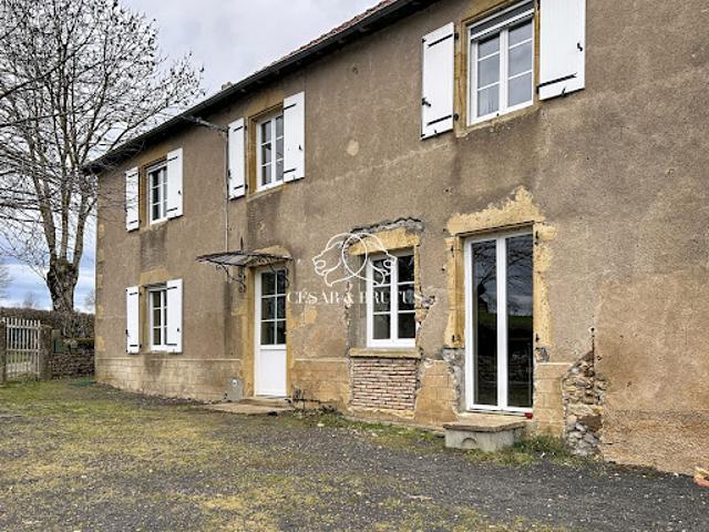 Vente Maison 6 pièces 164.63 m2 Saint Christophe en Brionnais