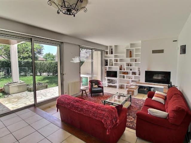 Vente Maison 6 pièces 165 m2 Morlaàs