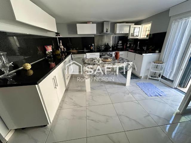 Vente Maison 6 pièces 165 m2 Castillon la Bataille